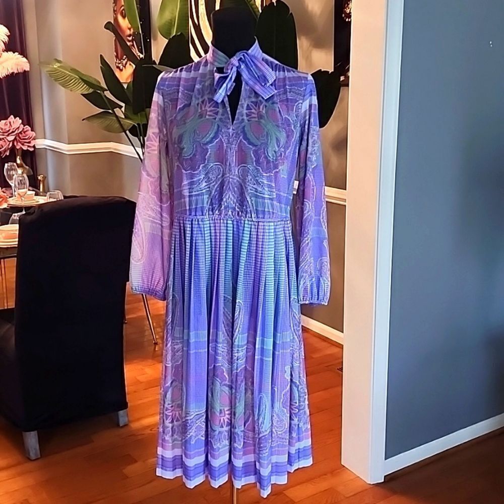 Vintage top act dress